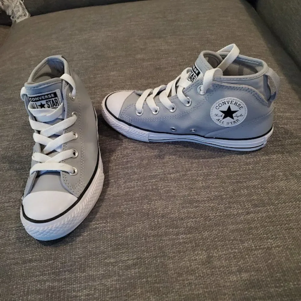 Converse Kids Chuck Taylor All Star Syde Street Leather Youth Mid Grey S…